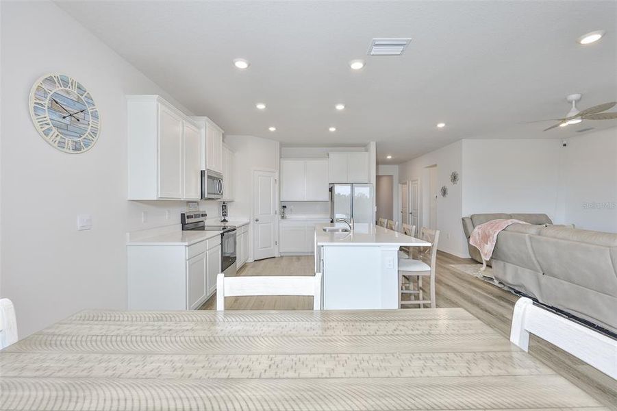 Furnished interior view inside a new home in Silverstone North, Palmetto (Image 31).