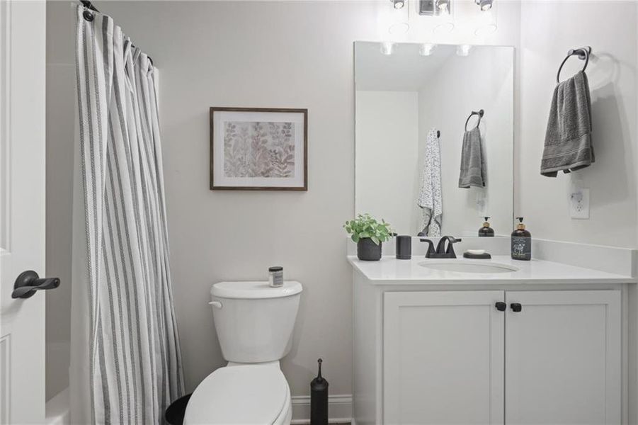 Furnished interior view inside a new home in , Dallas (Image 31).