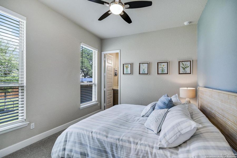 Furnished interior view inside a new home in Balcones Creek 70', Boerne (Image 20).