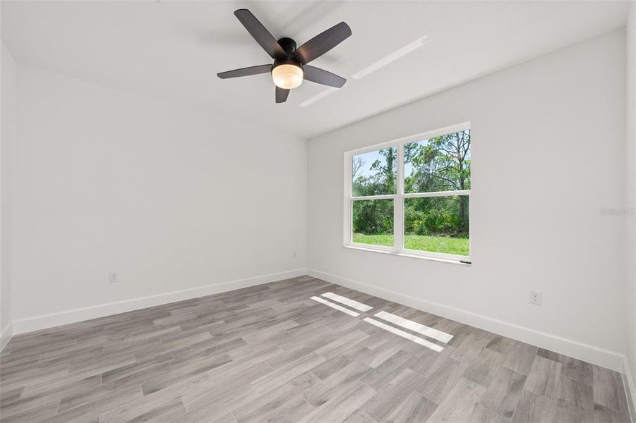 Spacious, unfurnished interior of a new home in , Sebring (Image 40).