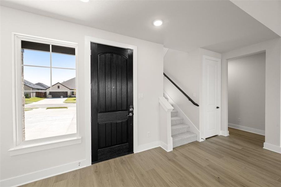 2409 Hitchford- Entry