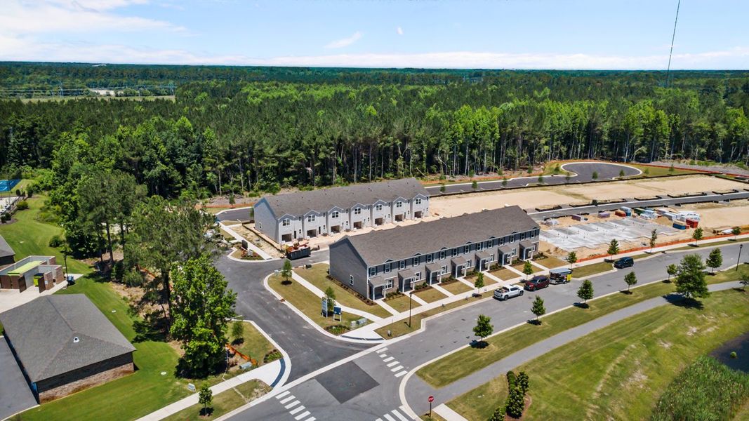 Image 43 representing the PEARSON II by D.R. Horton in Clock Road Townhomes, New Bern, NC. Image 43 representing the PEARSON II by D.R. Horton in Clock Road Townhomes, New Bern, NC.