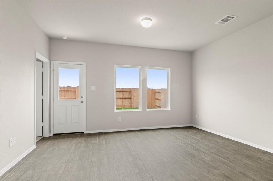 Spacious, unfurnished interior of a new home in Hymeadow, Maxwell (Image 28).