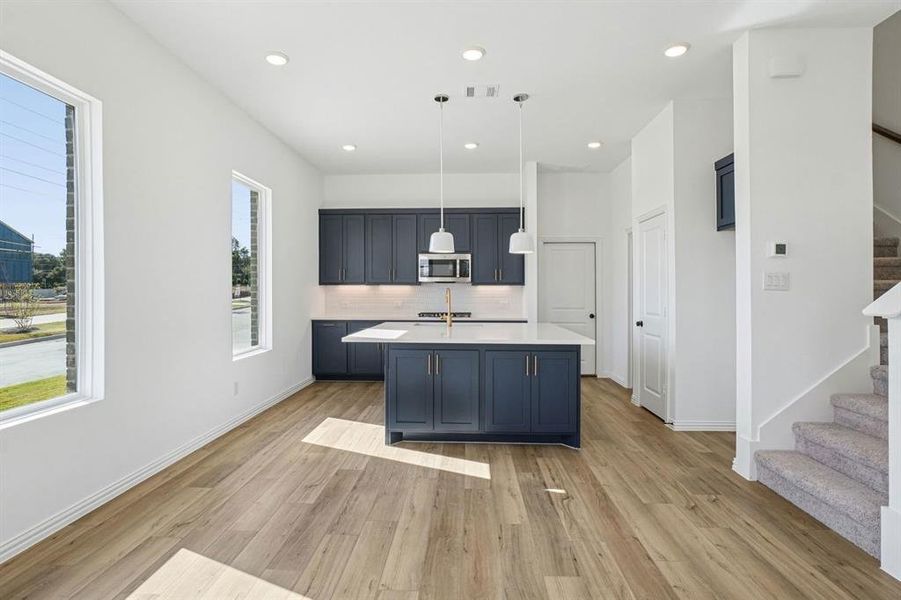 9-web-or-mls-1102 Bexar Ln-S1411-009 9-web-or-mls-1102 Bexar Ln-S1411-009