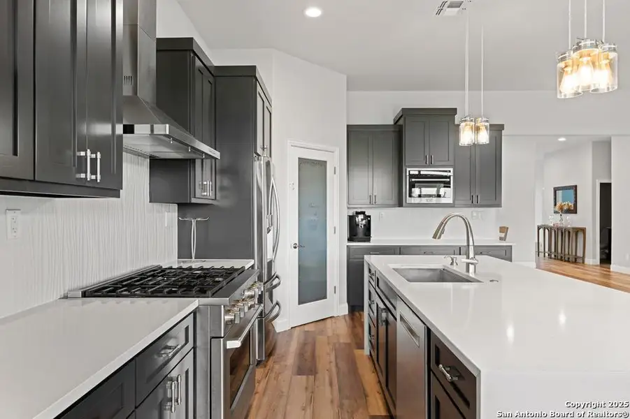 Furnished interior view inside a new home in , Kerrville (Image 10).