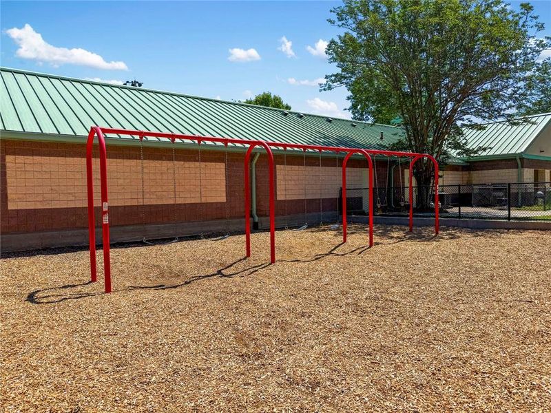 Community amenities in , Snellville (Image 57).