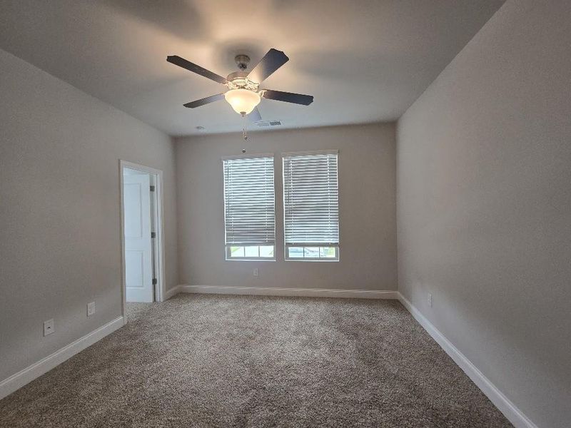 Spacious, unfurnished interior of a new home in Morning Creek Forest, College Park (Image 12).