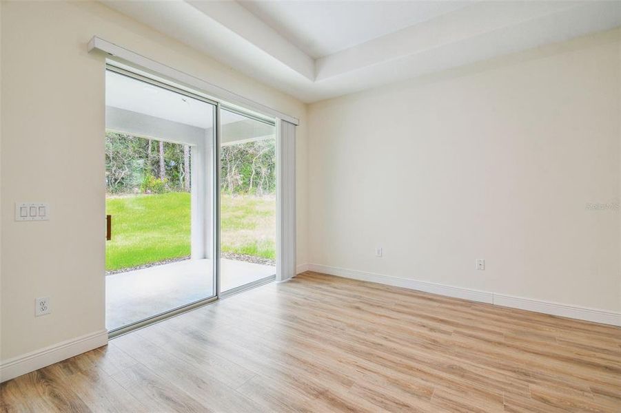 Spacious, unfurnished interior of a new home in Hidden Ridge, New Port Richey (Image 26).