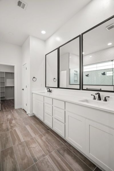 Furnished interior view inside a new home in Tierra Del Este 91, El Paso (Image 12). Furnished interior view inside a new home in Tierra Del Este 91, El Paso (Image 12).