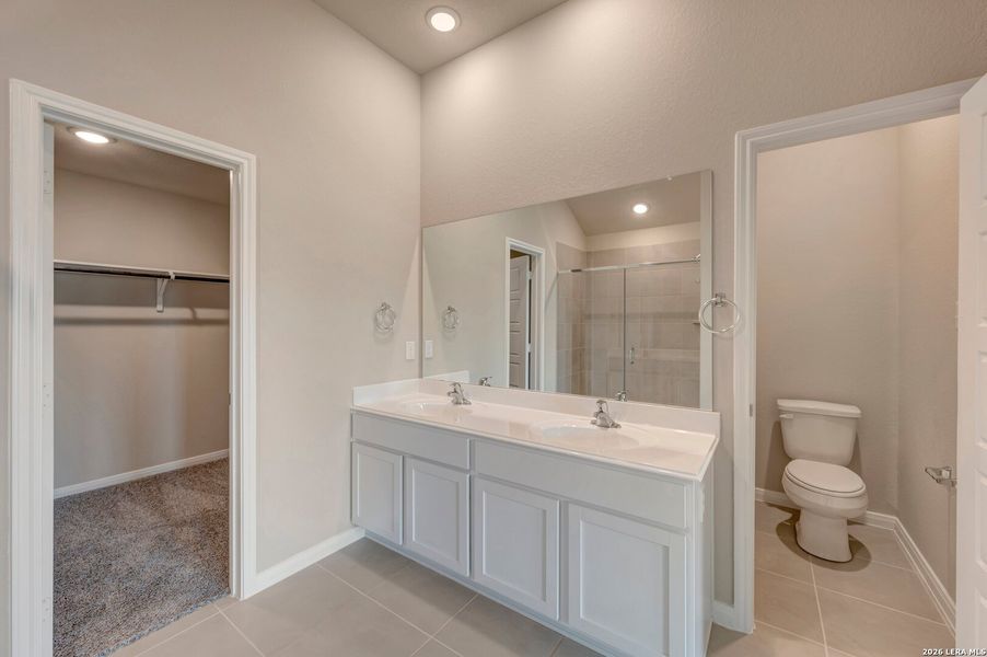 Furnished interior view inside a new home in Greenspoint Heights, Seguin (Image 13).