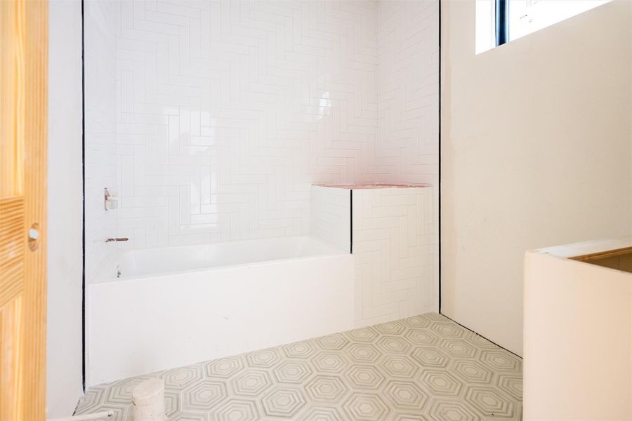 En suite bath