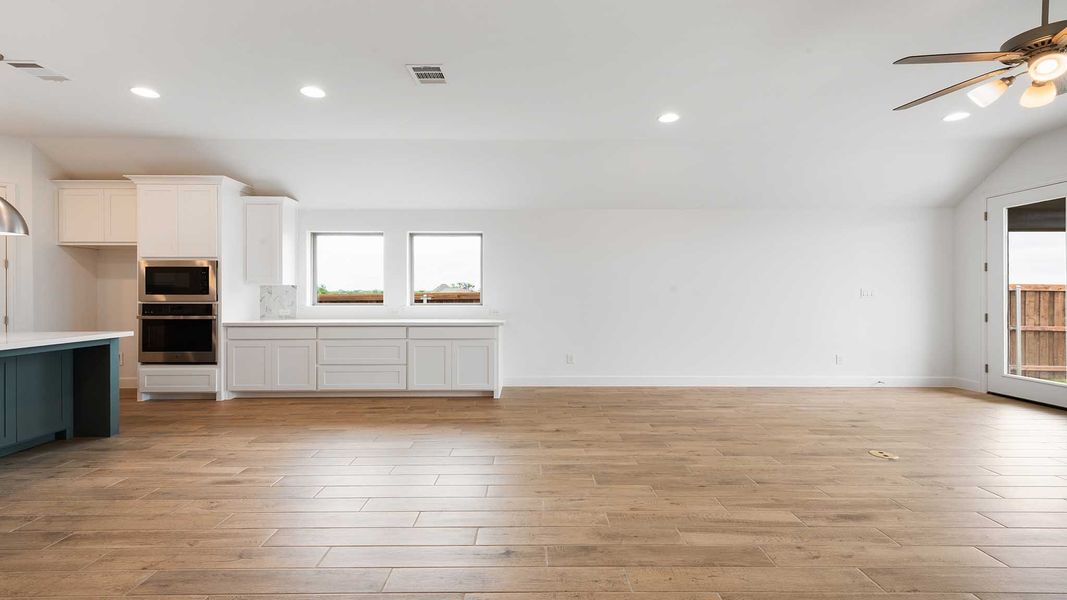 Spacious, unfurnished interior of a new home in Meraki, Forney (Image 20).
