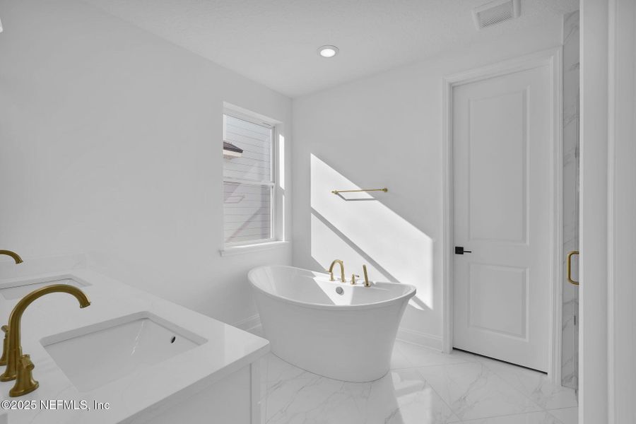 Furnished interior view inside a new home in , Ponte Vedra (Image 7).