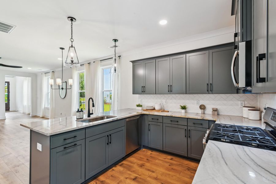 Furnished interior view inside a new home in Windsor Crossing, North Charleston (Image 16).
