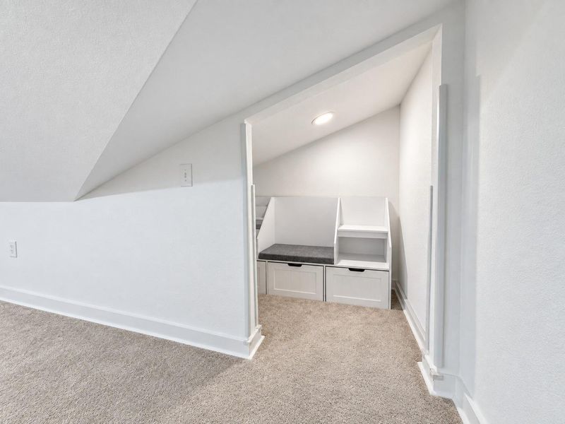 Spacious, unfurnished interior of a new home in , Fulshear (Image 21). Spacious, unfurnished interior of a new home in , Fulshear (Image 21).