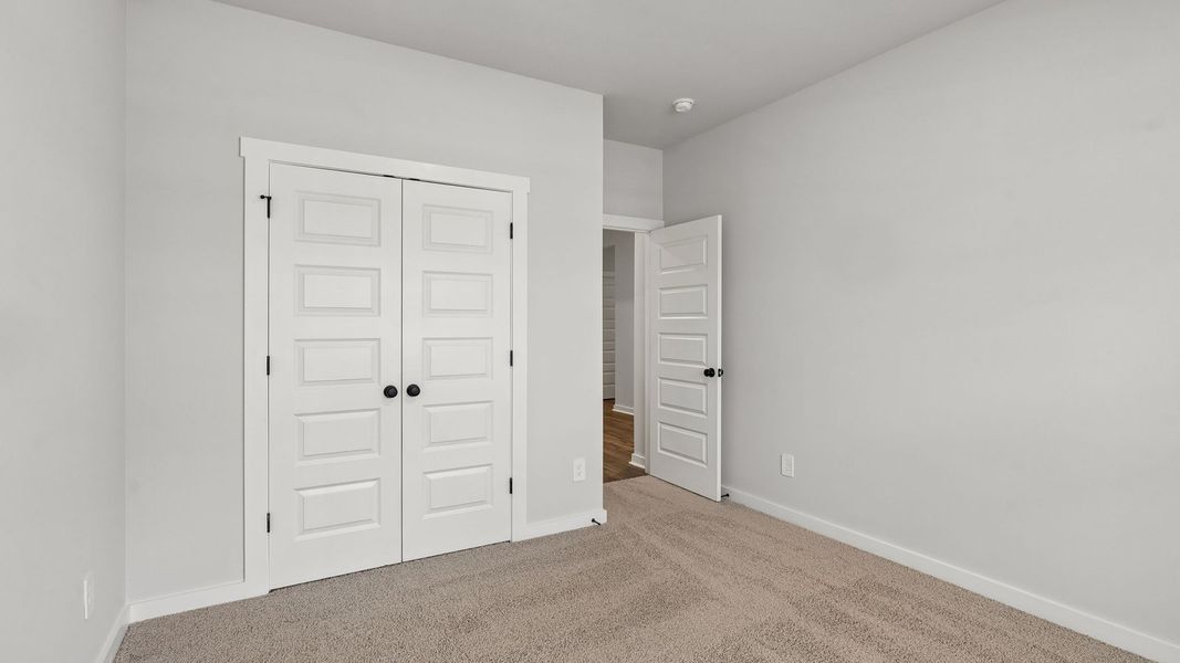 Spacious, unfurnished interior of a new home in Reserve at Hickory Ridge, Columbia (Image 25).