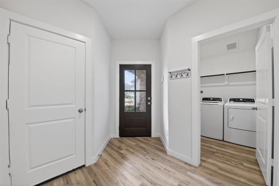 Spacious, unfurnished interior of a new home in , Hockley (Image 21).