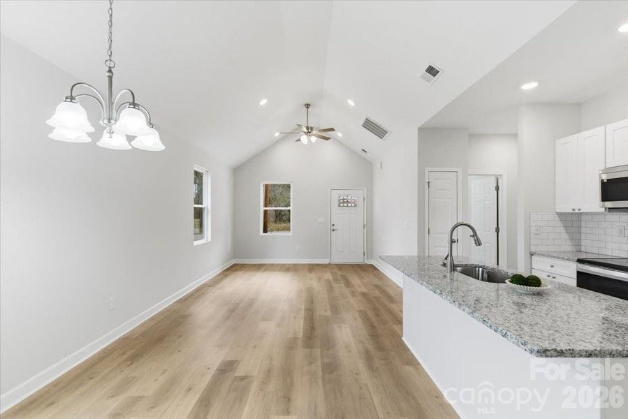 Spacious, unfurnished interior of a new home in , Shelby (Image 22).