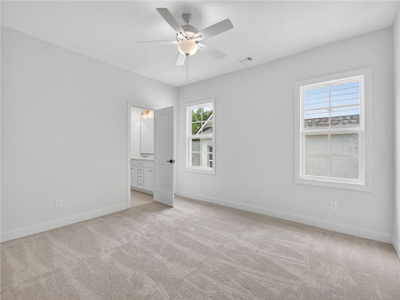 Spacious, unfurnished interior of a new home in , Suwanee (Image 40).