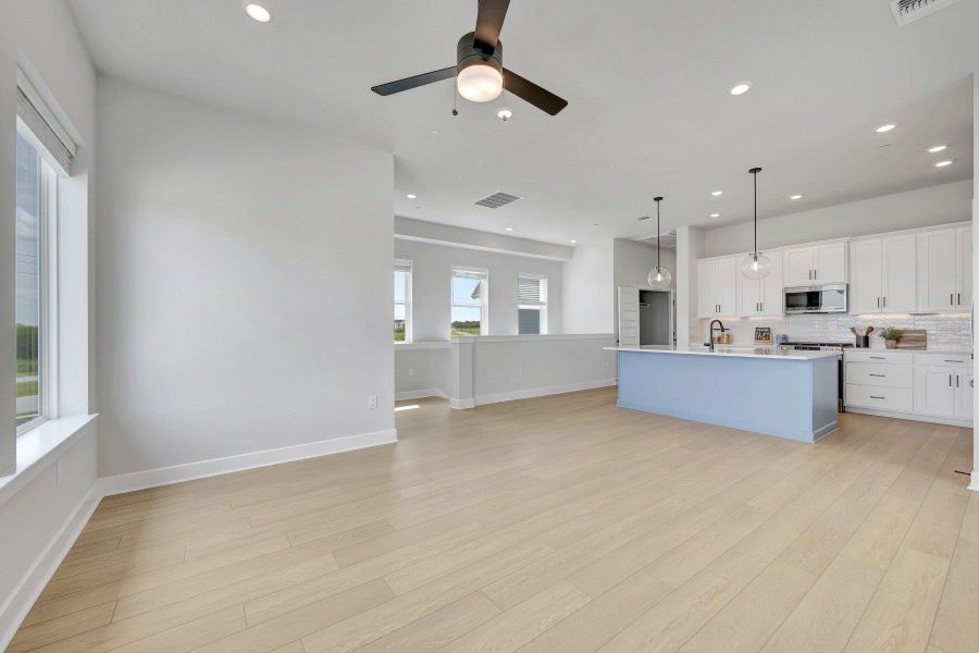 Family Room - Dining - Kitchen Family Room - Dining - Kitchen