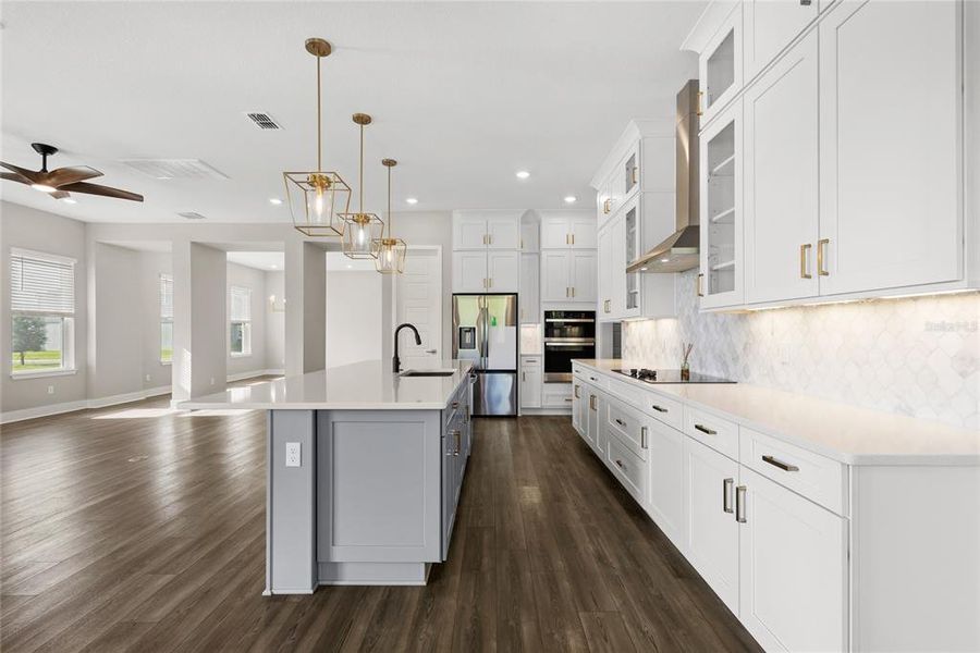 Furnished interior view inside a new home in , Winter Garden (Image 17).