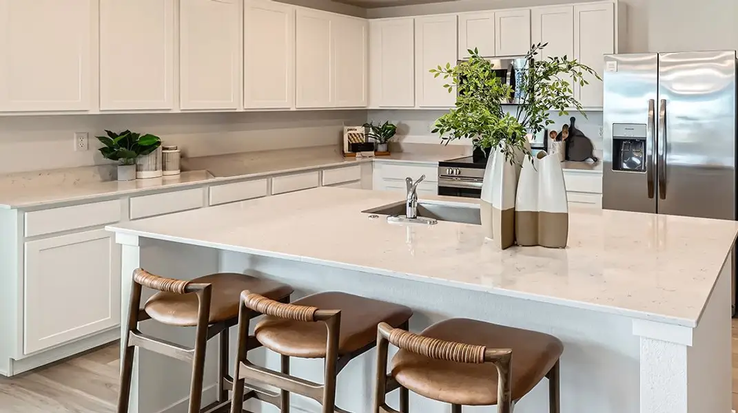 4003 Madison Kitchen 1of3 F1 4003 Madison Kitchen 1of3 F1