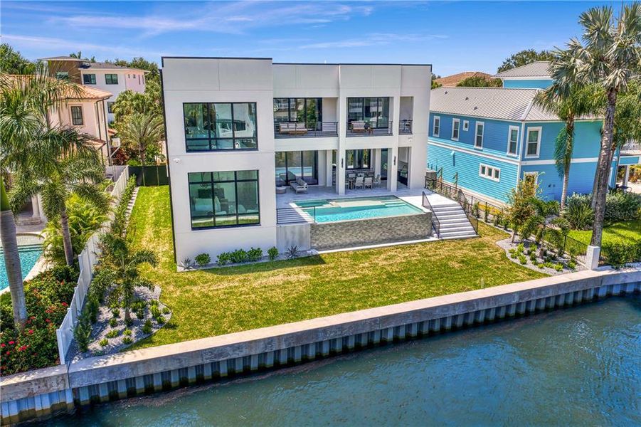 Condo located in Tampa, FL showcasing its design and architecture (Image 5). Condo located in Tampa, FL showcasing its design and architecture (Image 5).