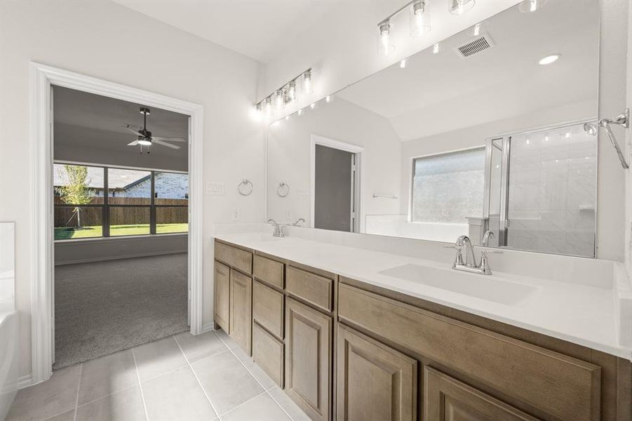 10352 Tapioca- Primary Suite-5