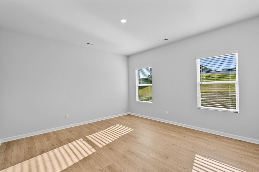 Spacious, unfurnished interior of a new home in Hanes Lake, Winston-Salem (Image 22). Spacious, unfurnished interior of a new home in Hanes Lake, Winston-Salem (Image 22).