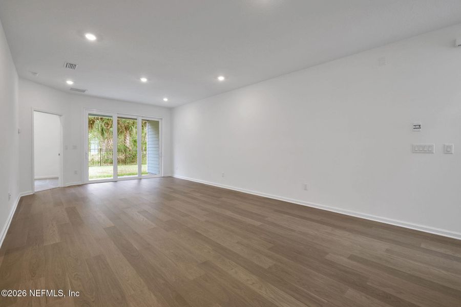 Spacious, unfurnished interior of a new home in The Hammock at Palm Harbor, Palm Coast (Image 35).