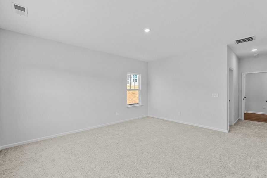 Spacious, unfurnished interior of a new home in Brayden, Advance (Image 34).