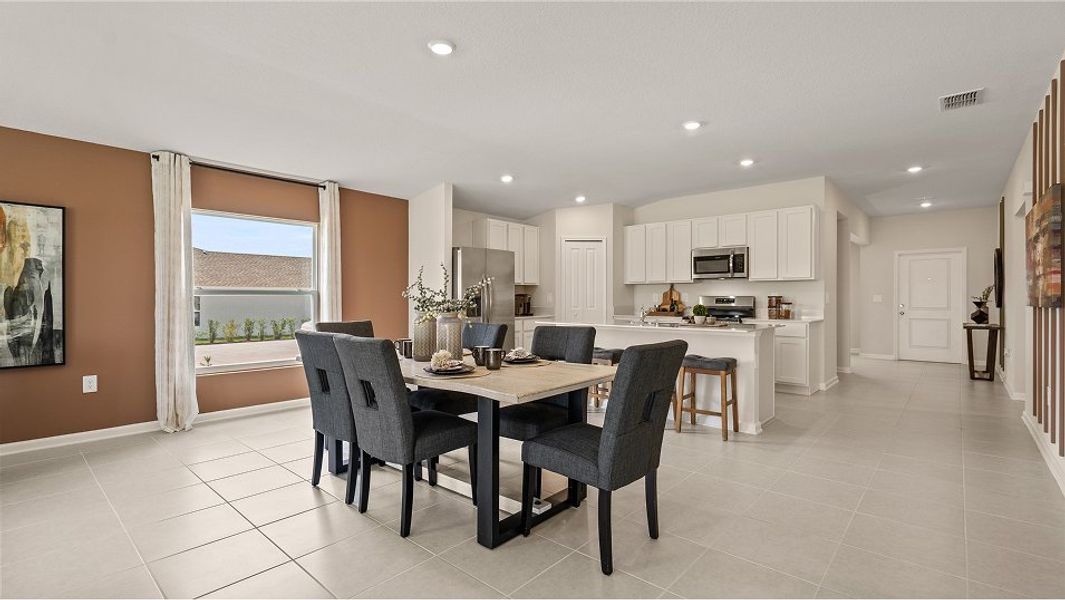 Florida CORE P003 Crest Dining F1 Base3 6 9 25