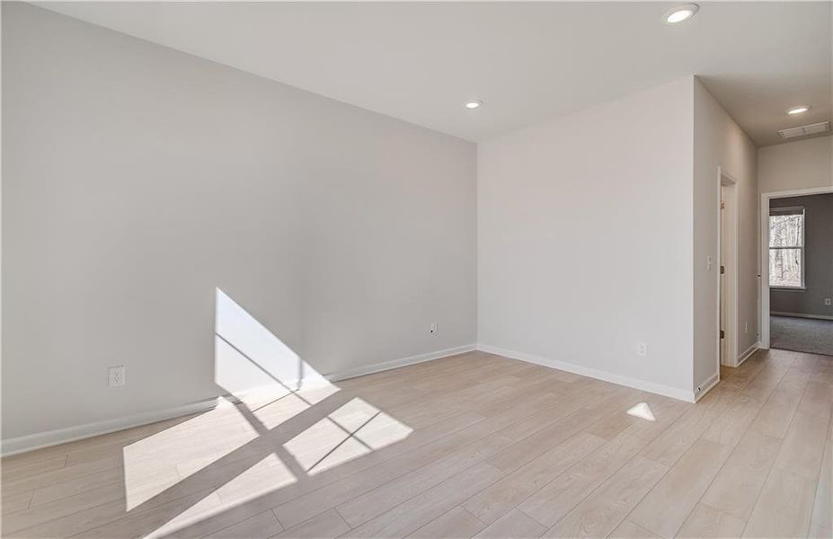 Spacious, unfurnished interior of a new home in Copperfield, Locust Grove (Image 29).