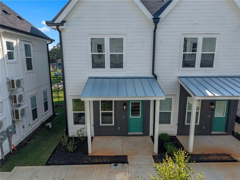 Exterior details and patio area of a home in , Atlanta (Image 27).