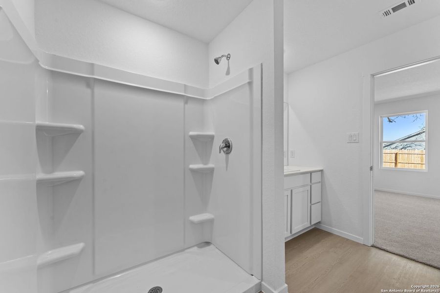 Furnished interior view inside a new home in Friendship Oaks, Fredericksburg (Image 5).