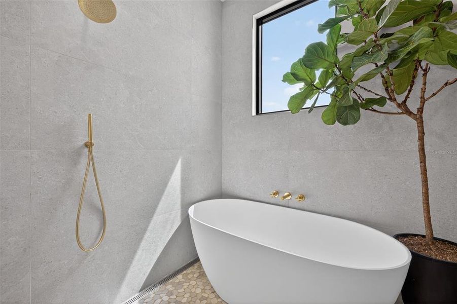 Image 63 of a home in .