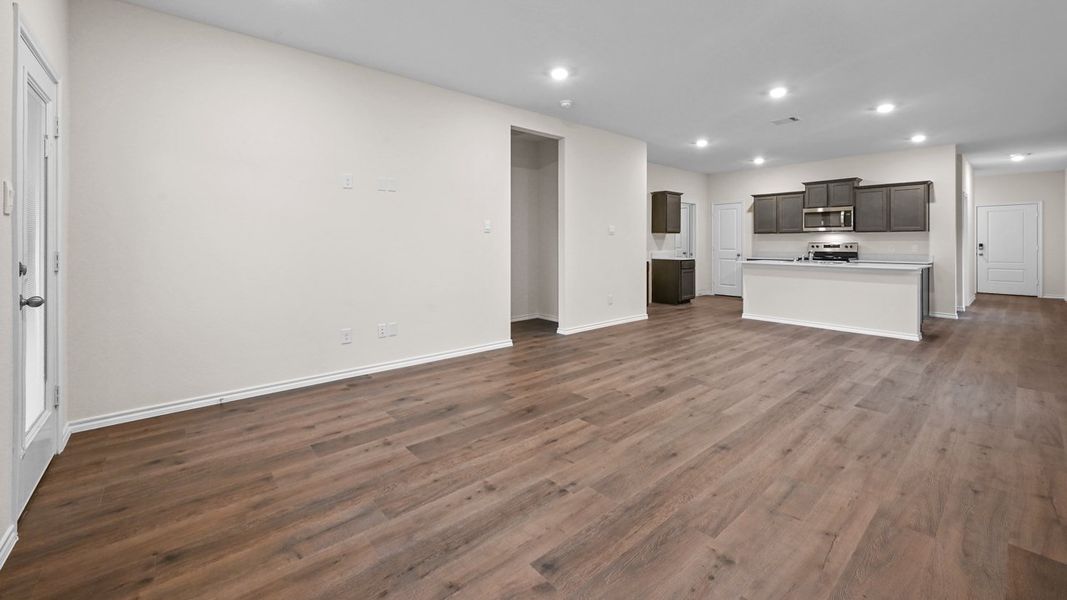 Spacious, unfurnished interior of a new home in Elevon, Lavon (Image 13). Spacious, unfurnished interior of a new home in Elevon, Lavon (Image 13).