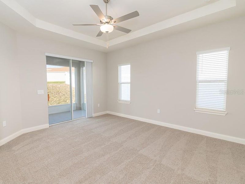 Spacious, unfurnished interior of a new home in Gardens at Lancaster Park, St. Cloud (Image 7).