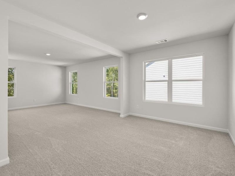 Spacious, unfurnished interior of a new home in Parkside at Carter Grove, Cartersville (Image 31).