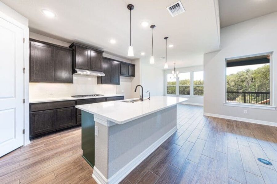 12-web-or-mls-SQFT-0055