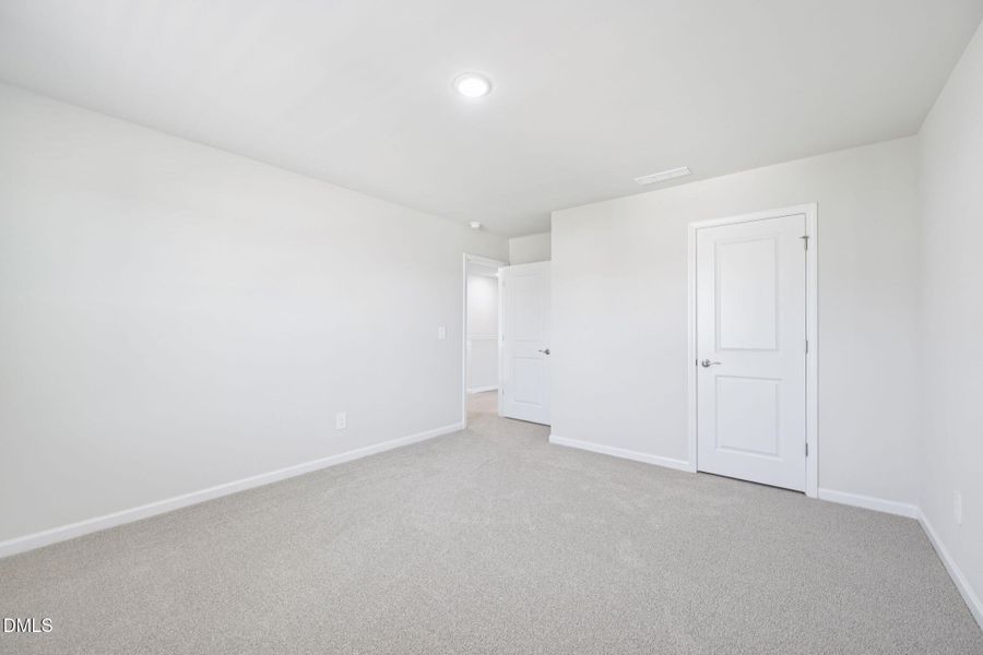 33-web-or-mls-Raleigh - Oak Manor - 713