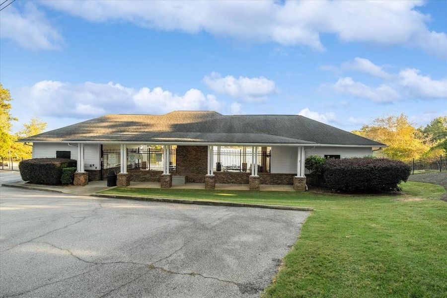 Exterior details and patio area of a home in , Villa Rica (Image 33).