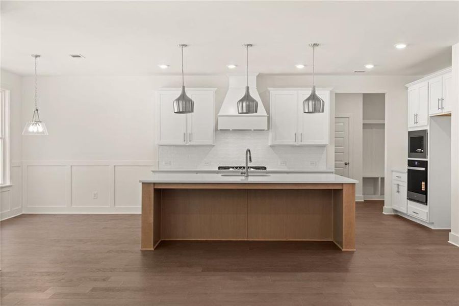 Furnished interior view inside a new home in , Gainesville (Image 15).