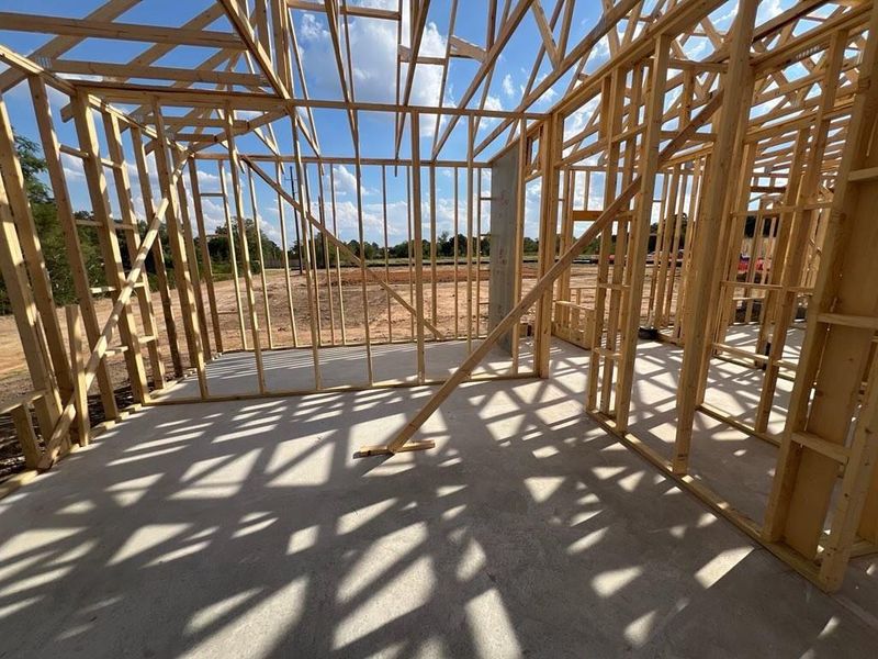 Spacious gameroom sitting between the 2 secondary bedrooms Spacious gameroom sitting between the 2 secondary bedrooms