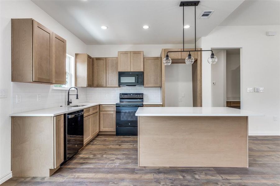 Furnished interior view inside a new home in , Granbury (Image 9).
