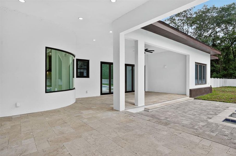 Spacious, unfurnished interior of a new home in , Wesley Chapel (Image 28). Spacious, unfurnished interior of a new home in , Wesley Chapel (Image 28).