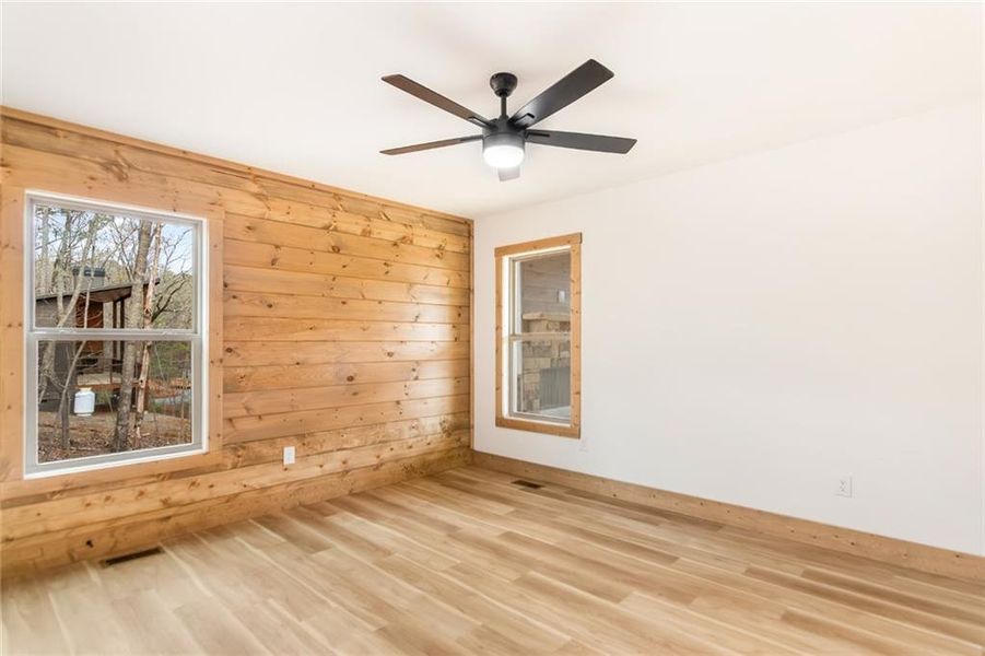Spacious, unfurnished interior of a new home in , Ellijay (Image 43).