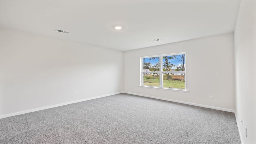 Spacious, unfurnished interior of a new home in Lakestone, Woodruff (Image 20).