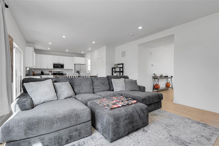 Furnished interior view inside a new home in Independence: The Pioneer Collection, Elizabeth (Image 39).