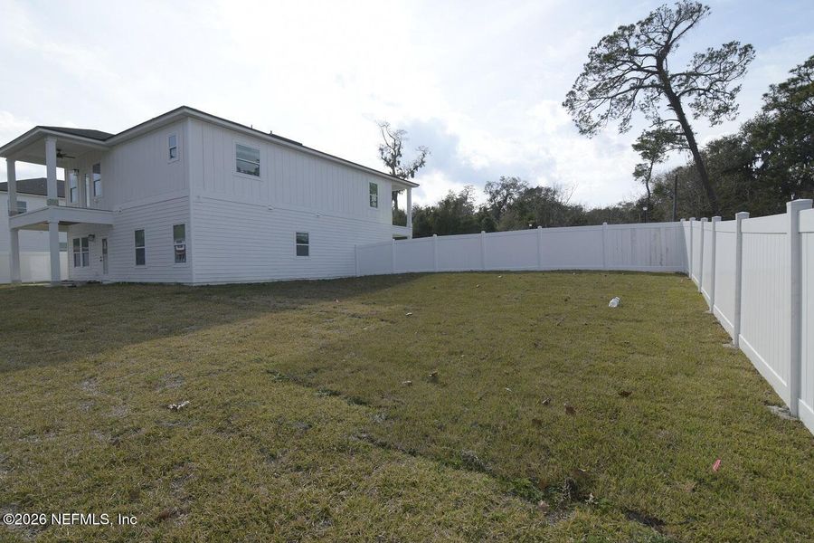 Exterior details and patio area of a home in , Jacksonville (Image 10).